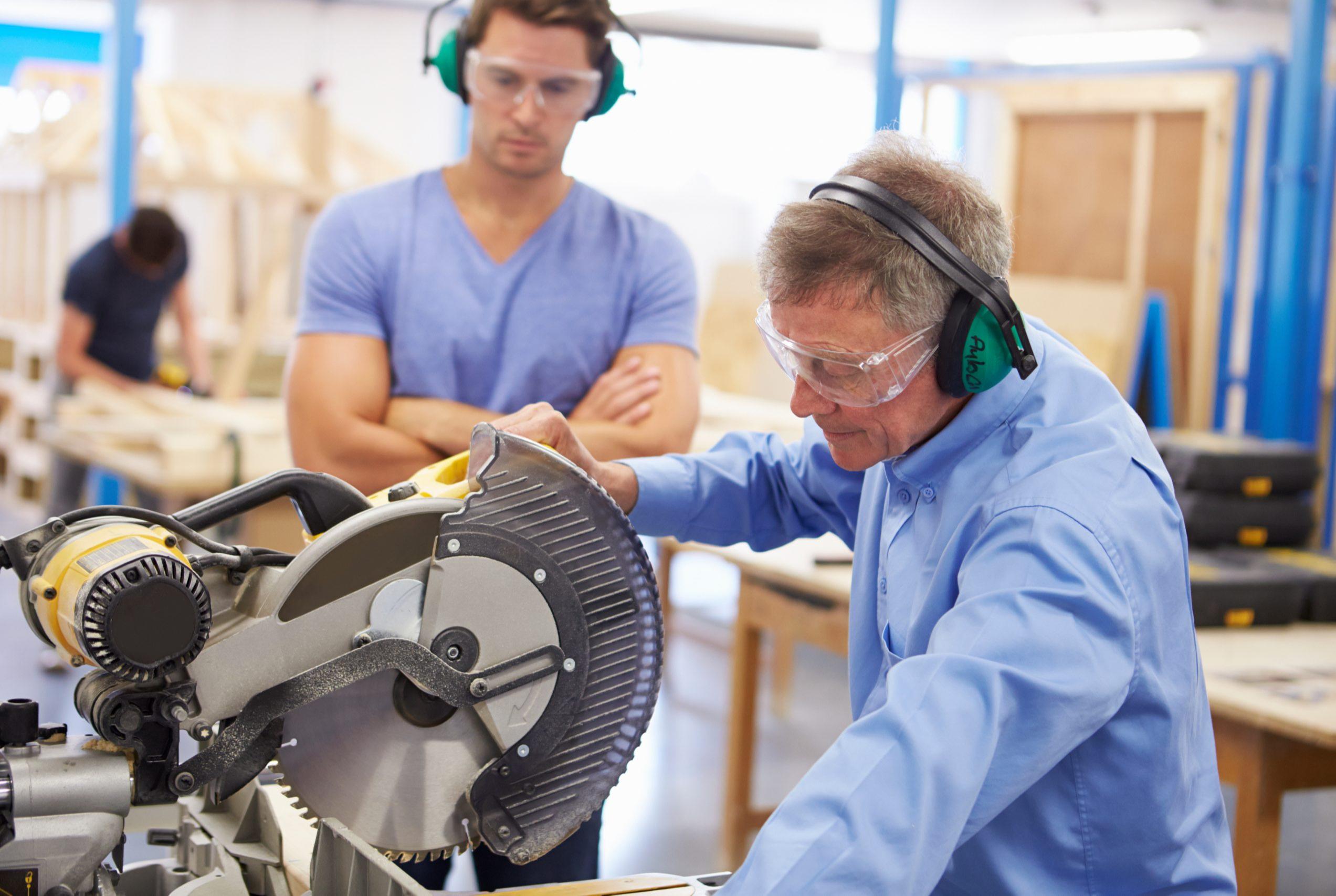 Ne pas interférer avec le fonctionnement de la machine Ne pas interférer avec le fonctionnement de la machine